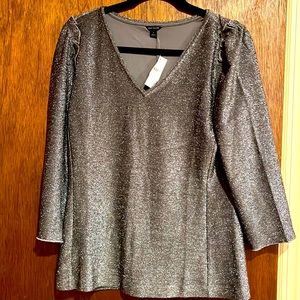 Silver/metallic top